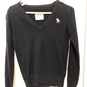 Abercrombie & Fitch V-Neck Classic Sweater XS